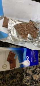 Lindt Classic Swiss Crunchy Milk Chocolate Bar